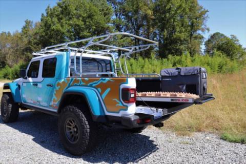 Gladiator BedSlide 1000 Classic 57x43 Inch Silver For 20-Pres Gladiator 5 Foot Bed