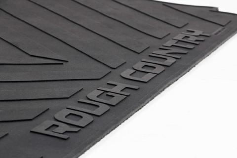 Bed Mat 5 Foot 7 Inch Bed with RC Logo 19-Up Ram 1500 2WD/4WD Rough Country
