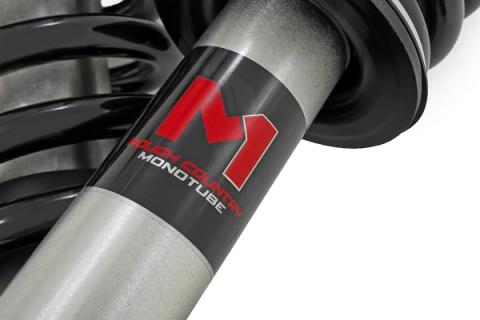 M1 Loaded Strut Pair 6 Inch Ford F-150 4WD (14-23) Rough Country