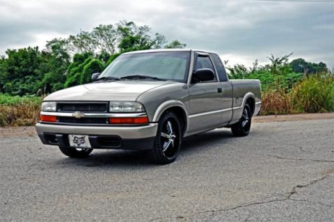 2 Inch/2.5 Inch Lowering Kit 91-03 Sonoma 83-97 S10 Blazer Rough Country