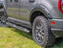 Oval Nerf Step 4.5 Inch Crew Cab Black 21-Up Ford Bronco Sport 4WD Rough Country