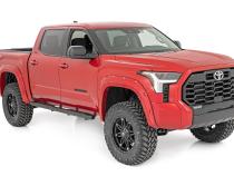 Oval Nerf Steps Crew Cab Black Toyota Tundra 2WD/4WD (22-23) Rough Country