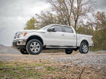 2 Inch Ford Leveling Lift Kit Vertex and V2 09-13 Ford F-150 Rough Country