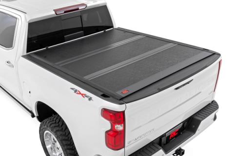 Hard Low Profile Bed Cover 6 Foot 7 Inch Bed Chevy/GMC Sierra 1500 (19-26)/Silverado 1500 (19-26) Rough Country