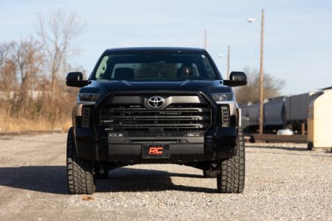 2 Inch Leveling Kit Loaded Strut Toyota Tundra 4WD (22-23) Rough Country