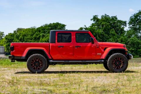 2.5 Inch Jeep Suspension Lift Kit w/V2 Shocks 20-Up Gladiator Rough Country