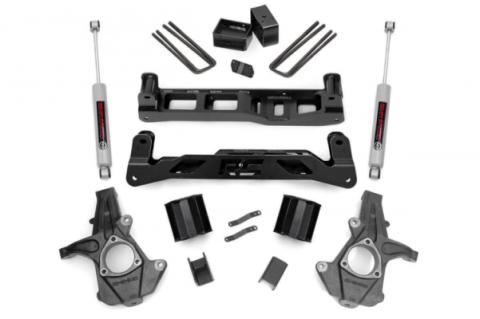 5 Inch Suspension Lift Kit w/V2 Shocks &amp; Struts 14-18 Silverado/Sierra 1500 2WD Cast Steel Rough Country