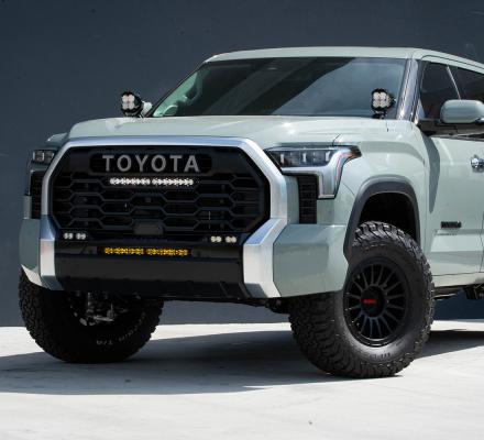 2022 Toyota Tundra 20 Inch S8 Behind Bumper Kit Amber Non-Hybrid