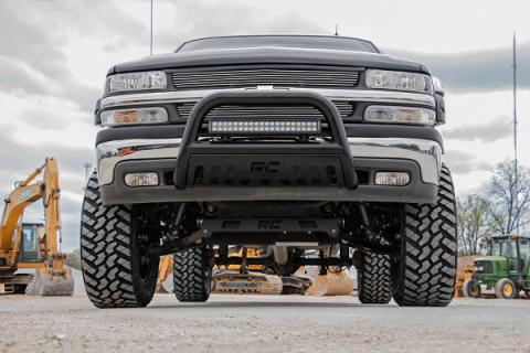 Chevy/GMC Black Bull Bar 99-06 Chevy/GMC 1500 and Classic Rough Country