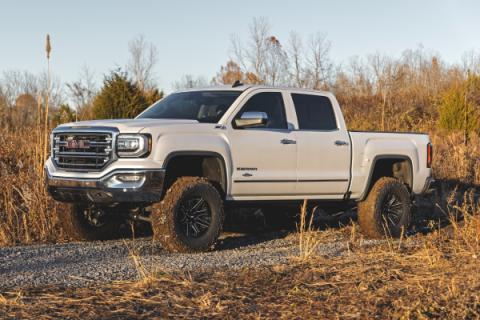 7 Inch Stamped Steel LCA Lift Kit Forged UCA Bracket Vertex/V2 Shks Silverado/Sierra 1500 (16-18) Rough Country