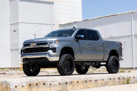 6 Inch Lift Kit M1 Struts/M1 Chevy Silverado 1500 4WD (2019-2024) Rough Country