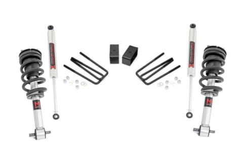 3.5 Inch Lift Kit M1 Struts Silverado/Sierra 1500 2WD (07-13) Rough Country