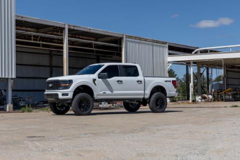 6 Inch Lift Kit M1 Struts/M1 Ford F-150 4WD (2021-2026) Rough Country