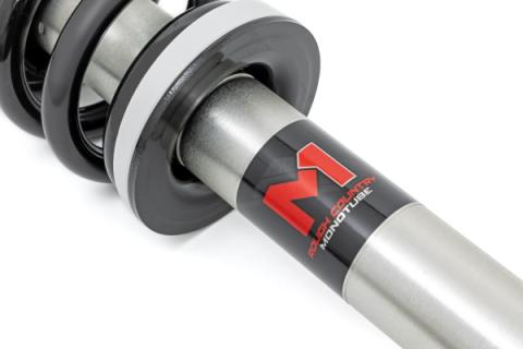 M1 Loaded Strut Pair 6in Chevy/GMC Canyon/Colorado 2WD/4WD (2015-2022) Rough Country