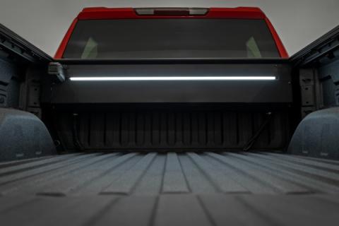 Powered Retractable Bed Cover 5 Foot 10 Inch Bed Chevy/GMC Sierra 1500 (19-26)/Silverado 1500 (19-26) Rough Country