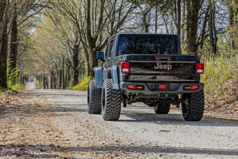 3.5 Inch Lift Kit No Shocks Jeep Gladiator JT Mojave 4WD (2020-2023) Rough Country