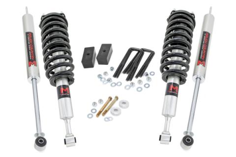 3 Inch Lift Kit M1 Struts/M1 Toyota Tacoma 4WD (2005-2023) Rough Country