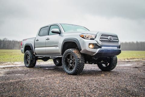4 Inch Lift Kit M1 Struts/M1 Toyota Tacoma 2WD/4WD (2016-2023) Rough Country