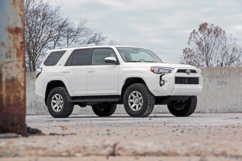 3 Inch Lift Kit RR Coils M1 Struts/M1 Toyota 4Runner 4WD (2010-2024) Rough Country