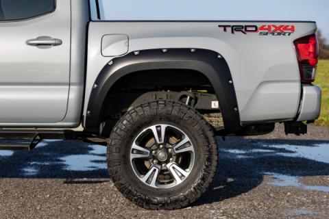 Pocket Fender Flares 040 Super White Toyota Tacoma 2WD/4WD (2016-2023) Rough Country