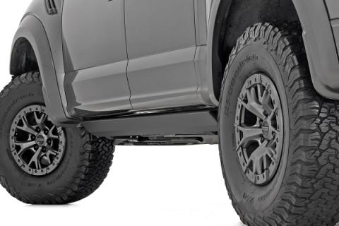 Power Running Boards Dual Electric Motor Crew Cab Ford F-150/Lightning/F-250/F-350/Raptor (15-26) Rough Country