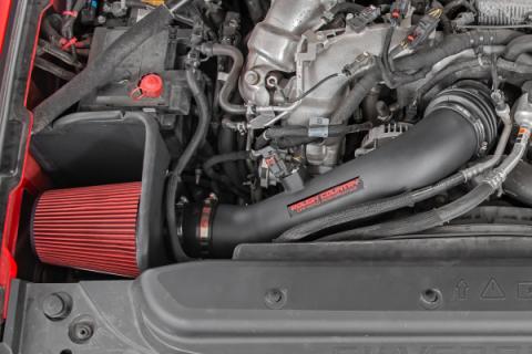 17-19 Chevy/GMC 2500HD 6.6L Cold Air Intake w/Pre-Filter Rough Country