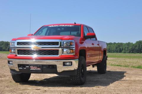 2.5 Inch Lift Kit Alu/Cast Steel M1 Strut Silverado/Sierra 1500 (07-18) Rough Country