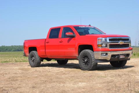 2.5 Inch Lift Kit Alu/Cast Steel M1 Strut Silverado/Sierra 1500 (07-18) Rough Country