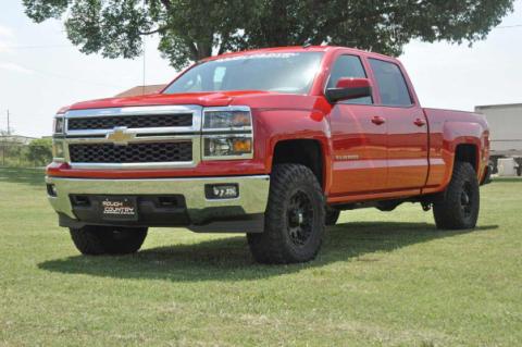 2.5 Inch Lift Kit Alu/Cast Steel M1 Strut Silverado/Sierra 1500 (07-18) Rough Country