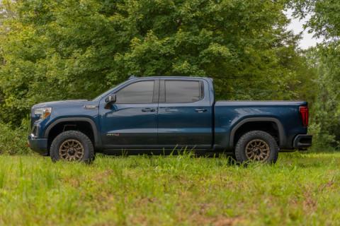 3.5 Inch Lift Kit N3 Struts Red GMC Sierra 1500 2WD/4WD (2019-2025) Rough Country