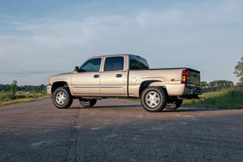 1.5-2.5 Inch Leveling Lift Kit Premium N3 Shocks 99-06 Silverado/Sierra 1500 4WD Rough Country