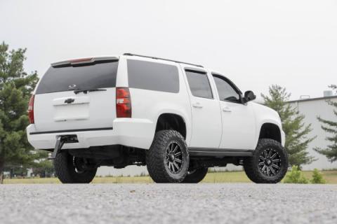 7 Inch Suspension Lift Kit w/N3 Struts 07-13 Suburban/Yukon XL Rough Country