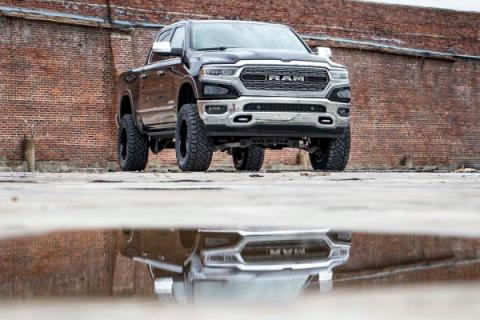 5 Inch RAM Suspension Lift Kit 19-20 RAM 1500 4WD Air Ride Rough Country