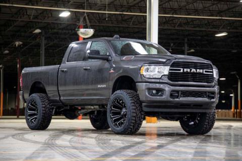 5 Inch Suspension Lift Kit Coil Springs Radius Arms 19-Up RAM 2500 4WD Diesel Rough Country