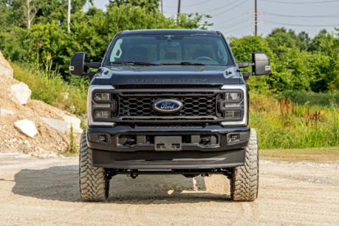 6 Inch Lift Kit Diesel No OVLD Ford F-250/F-350 Super Duty 4WD (23-25) Rough Country