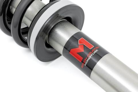 M1 Loaded Strut Pair 2.5 Inch Toyota Tacoma 2WD/4WD (95-04) Rough Country