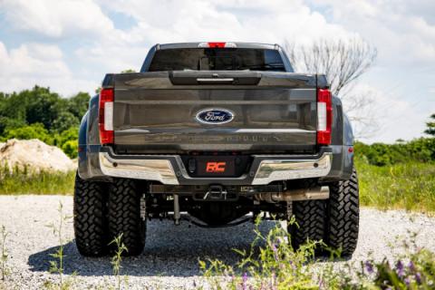 4.5 Inch Inch Ford Suspension Lift Kit w/ V2 Shocks and Front Driveshaft 17-20 F-350 4WD Diesel Dually Rough Country