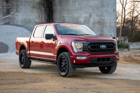 2.0 Inch Ford Leveling Lift Kit w/Vertex and V2 Shocks For 2021 F-150 Rough Country