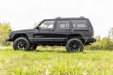 3 Inch Jeep Suspension Lift System N3 Shocks 84-01 Cherokee XJ Rough Country