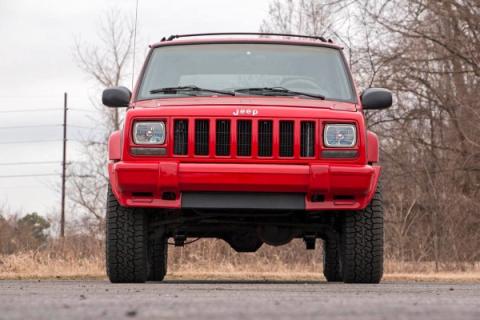 Jeep Cherokee XJ 3 Inch Series II Suspension Lift Kit w/V2 Shocks Leaf Springs For 84-01 Jeep Cherokee XJ Rough Country