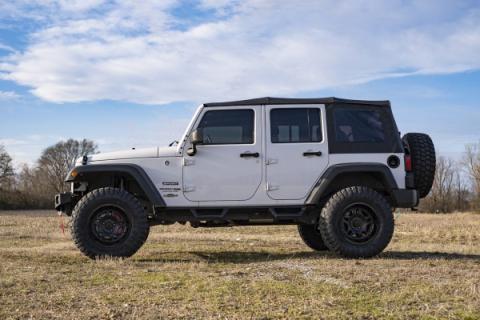 3.25 Inch Jeep Suspension Lift Kit w/V2 Shocks 07-18 Wrangler JK Unlimited Rough Country