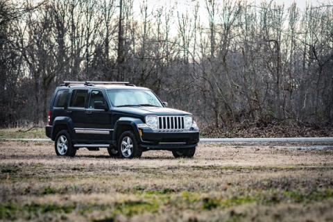2.5 Inch Lift Kit N3 Front Struts 08-12 Jeep Liberty KK 4WD Rough Country