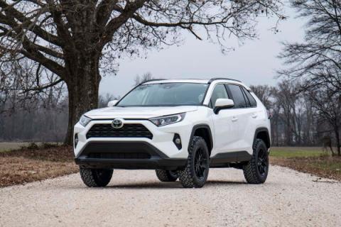 2.5 Inch Lift Kit N3 Struts Toyota RAV4 2WD/4WD (2019-2025) Rough Country