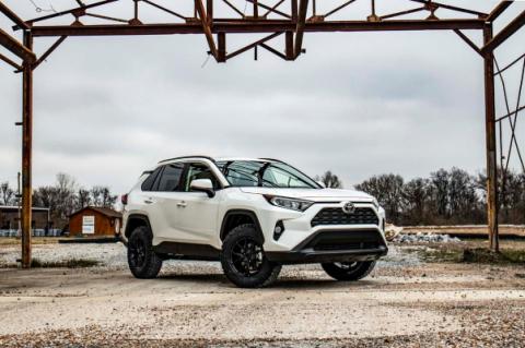 2.5 Inch Lift Kit N3 Struts Toyota RAV4 2WD/4WD (2019-2025) Rough Country
