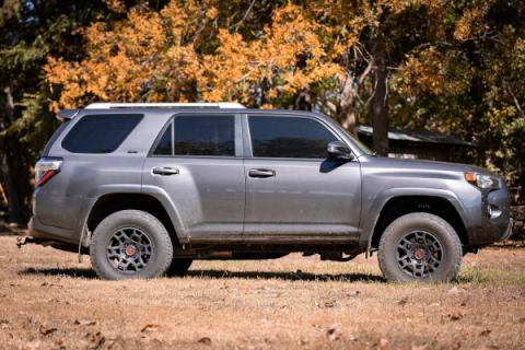 2 Inch Toyota Suspension Lift Kit 10-Up 4Runner 4WD Rough Country