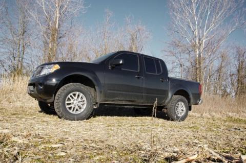 2.5 Inch Leveling Strut Extensions Red 05-Up Frontier/Xterra Rough Country