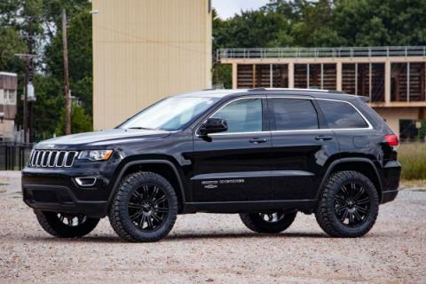 2.5 Inch Lift Kit N3 Struts 11-15 Jeep Grand Cherokee 4WD Rough Country