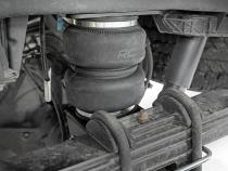 Air Spring Kit with Onboard Air Compressor 17-22 Ford Super Duty 4WD Rough Country