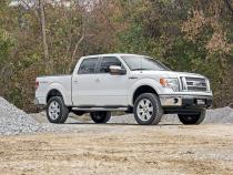 2 Inch Leveling Lift Kit w/V2 Shocks 09-13 F-150 Rough Country
