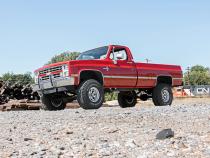 4 Inch Suspension Lift System 52 Inch Rear Springs 73-76 C10/K10 /K5 Blaze/C15/K15/Jimmy Rough Country